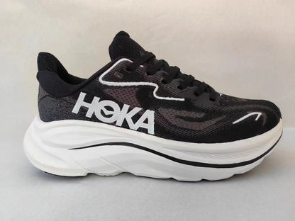 HOKA Clifton 10
